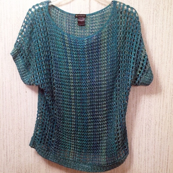 new directions Tops - Aquarium Blue Crochet Top $5/25
